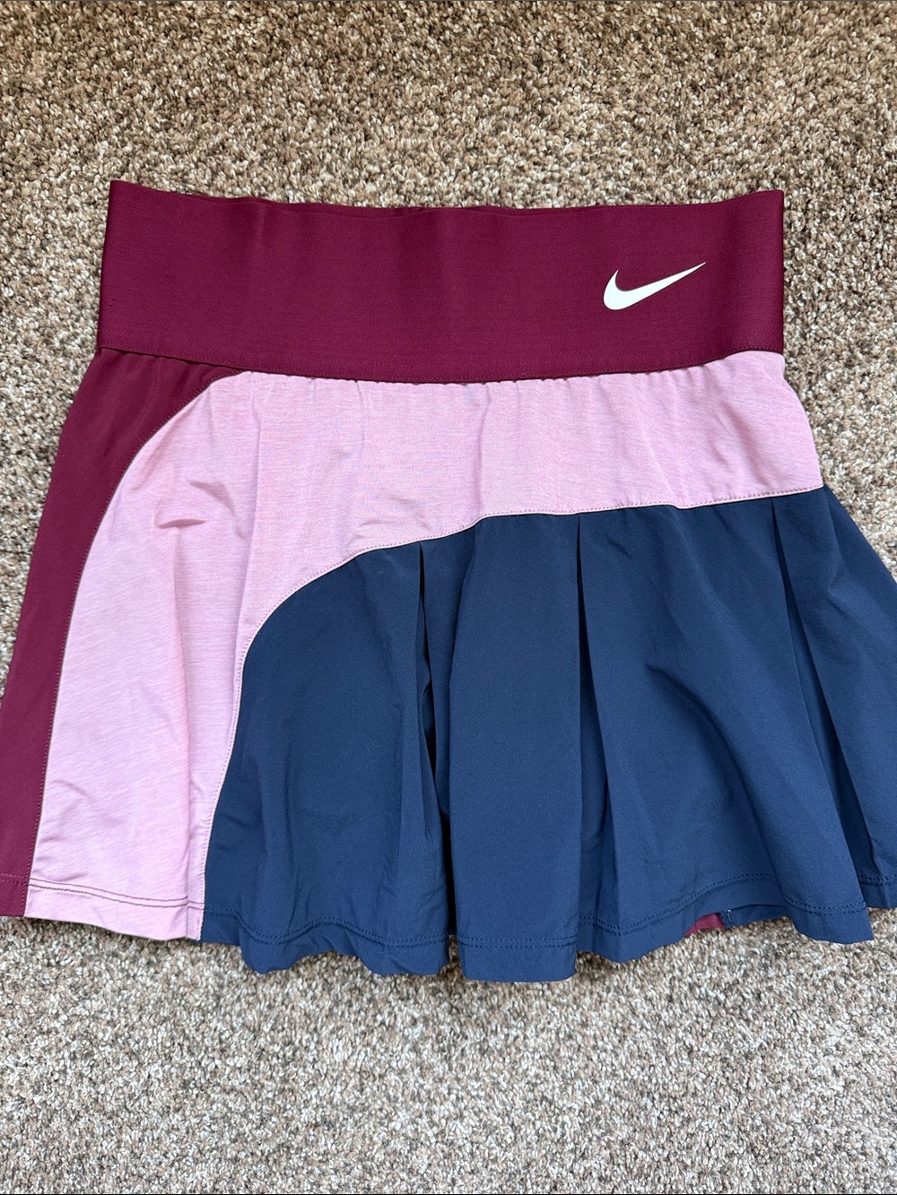 Nike Women’s Burgundy, Pink & Navy Athletic/Tennis Skirt-size small